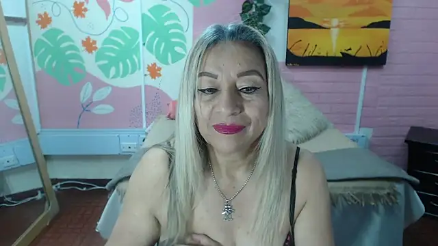 Snapshot of ZAMANTHA chatting on October 13, 2025, 4:52 pm ZAMANTHA online show from October 13, 2025, 4:52 pm
