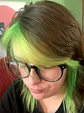 Snapshot of Bubblesgotcakee chatting on September 9, 2025, 5:22 pm Bubblesgotcakee online show from September 9, 2025, 5:22 pm