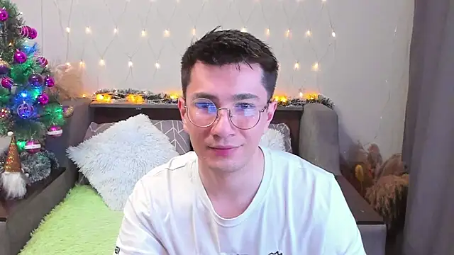 Yumi steve online show from December 30, 2024, 7:11 pm