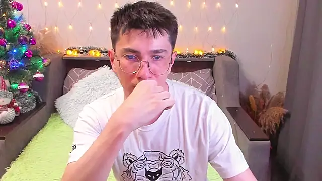 Yumi steve online show from December 27, 2024, 10:59 pm