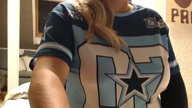 KimMitchelli online show from November 3, 2025, 6:33 pm