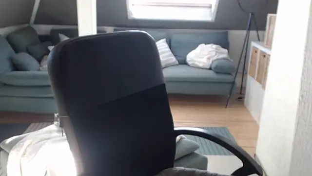 Snapshot of KimMitchelli chatting on March 2, 2026, 9:49 am KimMitchelli online show from March 2, 2026, 9:49 am