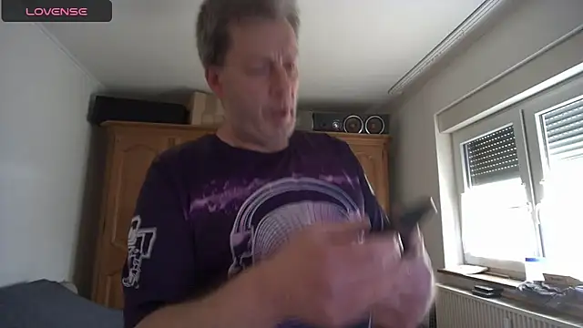 iliebetights online show from April 21, 2026, 10:00 am