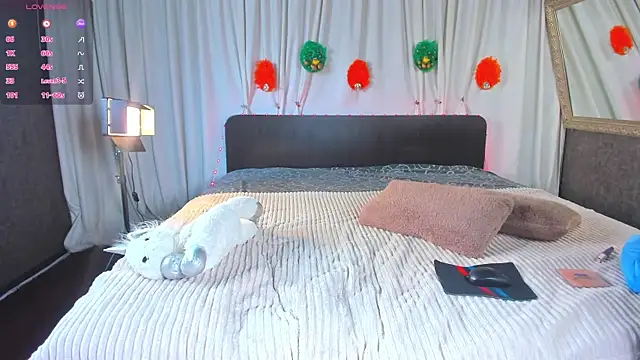 JesikaLooove online show from April 12, 2026, 7:00 am