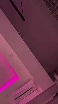 mollyxxx online show from April 9, 2026, 2:46 am