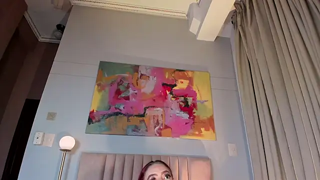 JupiteFox online show from March 19, 2026, 12:43 am