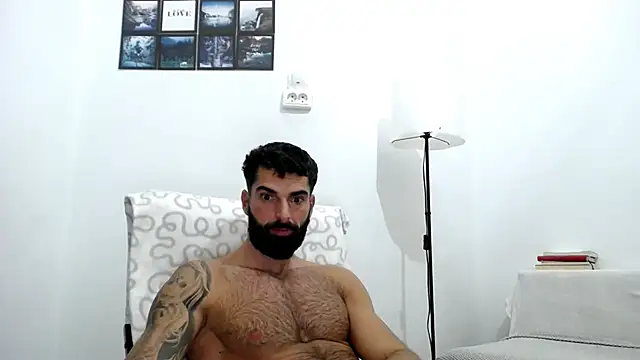 Snapshot of Verycutex chatting on November 1, 2025, 8:57 pm Verycutex online show from November 1, 2025, 8:57 pm