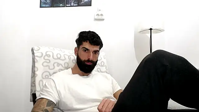 Snapshot of Verycutex chatting on November 29, 2025, 8:58 am Verycutex online show from November 29, 2025, 8:58 am