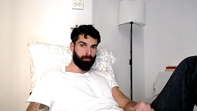 Snapshot of Verycutex chatting on December 19, 2025, 10:06 am Verycutex online show from December 19, 2025, 10:06 am