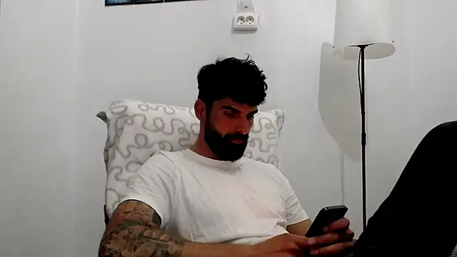 Snapshot of Verycutex chatting on May 21, 2026, 8:50 pm Verycutex online show from May 21, 2026, 8:50 pm