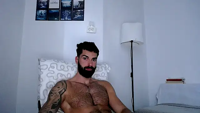 Snapshot of Verycutex chatting on November 1, 2025, 7:35 am Verycutex online show from November 1, 2025, 7:35 am