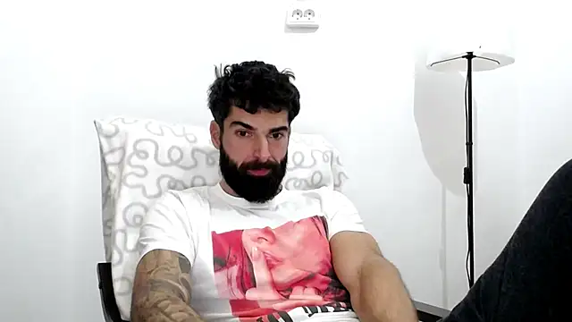 Snapshot of Verycutex chatting on December 17, 2025, 7:57 am Verycutex online show from December 17, 2025, 7:57 am