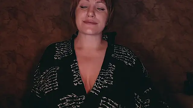 Snapshot of _letty_ chatting on July 16, 2026, 9:23 pm letty online show from July 16, 2026, 9:23 pm