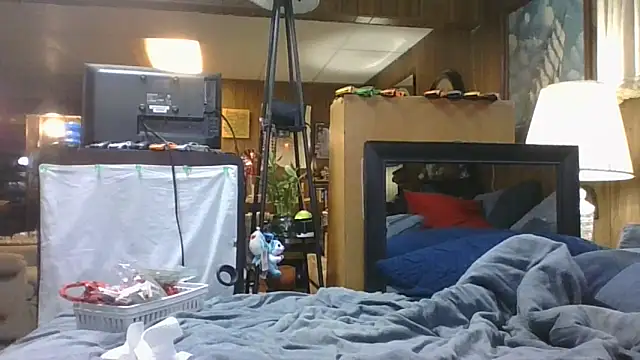 Snapshot of Makowboy chatting on September 12, 2025, 7:46 pm Makowboy online show from September 12, 2025, 7:46 pm