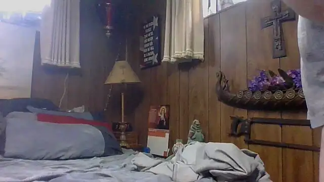 Snapshot of Makowboy chatting on February 11, 2025, 6:44 pm Makowboy online show from February 11, 2025, 6:44 pm