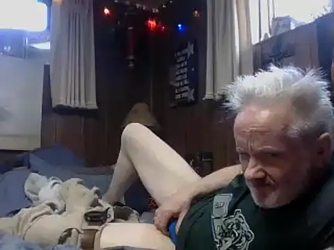 Snapshot of Makowboy chatting on January 5, 2025, 5:30 pm Makowboy online show from January 5, 2025, 5:30 pm