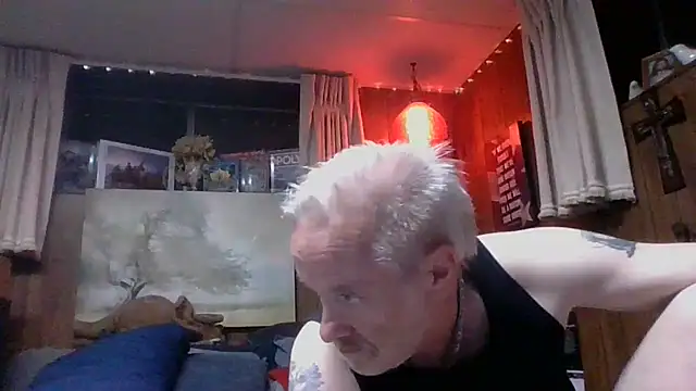 Snapshot of Makowboy chatting on January 30, 2025, 6:24 am Makowboy online show from January 30, 2025, 6:24 am