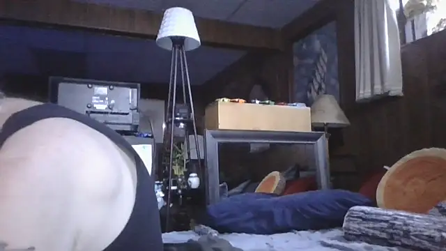 Snapshot of Makowboy chatting on October 1, 2025, 5:17 pm Makowboy online show from October 1, 2025, 5:17 pm