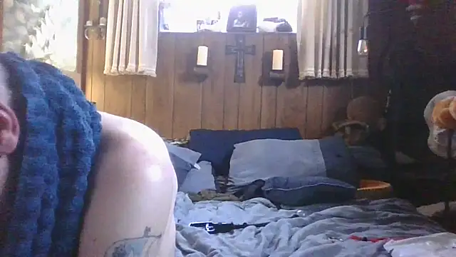 Snapshot of Makowboy chatting on February 8, 2026, 6:16 pm Makowboy online show from February 8, 2026, 6:16 pm