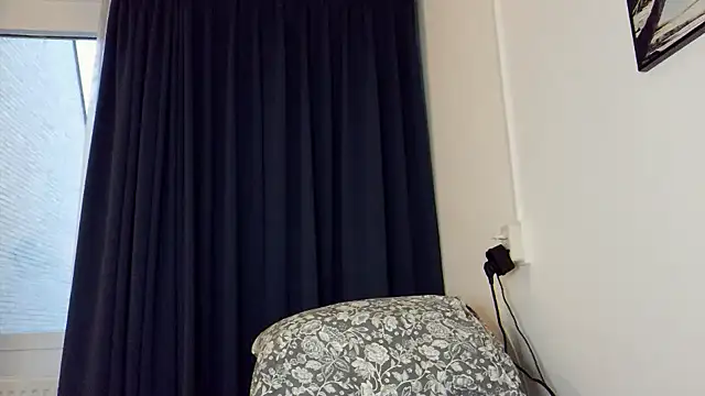 Snapshot of AsiaGoesPro chatting on December 2, 2025, 7:43 am AsiaGoesPro online show from December 2, 2025, 7:43 am