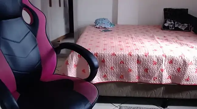 bustycarly online show from February 25, 2025, 6:55 pm