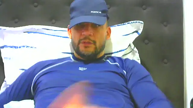 Snapshot of altenori112 chatting on November 21, 2025, 2:32 am altenori112 online show from November 21, 2025, 2:32 am