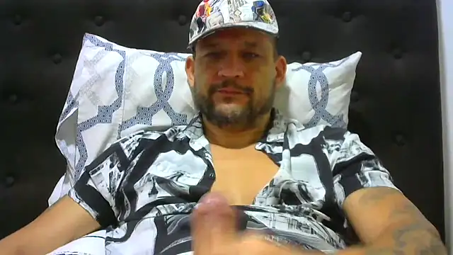 Snapshot of altenori112 chatting on October 30, 2025, 12:36 pm altenori112 online show from October 30, 2025, 12:36 pm