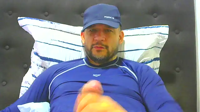 Snapshot of altenori112 chatting on November 20, 2025, 2:29 pm altenori112 online show from November 20, 2025, 2:29 pm