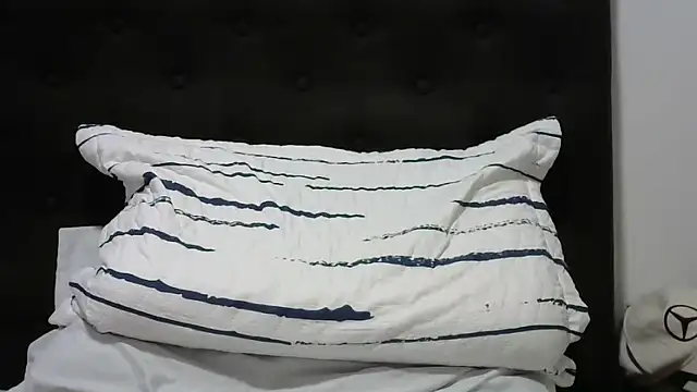 Snapshot of altenori112 chatting on November 23, 2025, 12:26 pm altenori112 online show from November 23, 2025, 12:26 pm