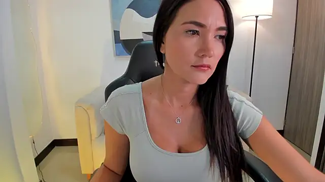 Snapshot of SaraParker_ chatting on September 29, 2025, 10:48 pm SaraParker online show from September 29, 2025, 10:48 pm