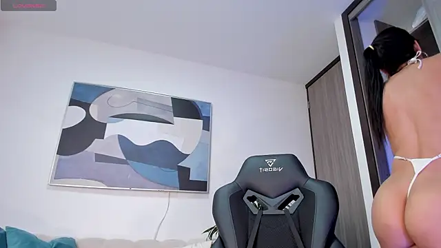 Snapshot of SaraParker_ chatting on February 27, 2025, 6:42 pm SaraParker online show from February 27, 2025, 6:42 pm