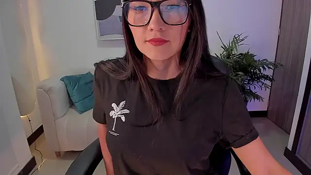 Snapshot of SaraParker_ chatting on March 12, 2025, 12:53 am SaraParker online show from March 12, 2025, 12:53 am