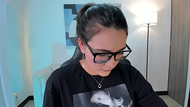 Snapshot of SaraParker_ chatting on July 14, 2026, 8:15 pm SaraParker online show from July 14, 2026, 8:15 pm