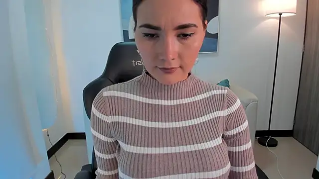 Snapshot of SaraParker_ chatting on November 6, 2025, 10:58 pm SaraParker online show from November 6, 2025, 10:58 pm