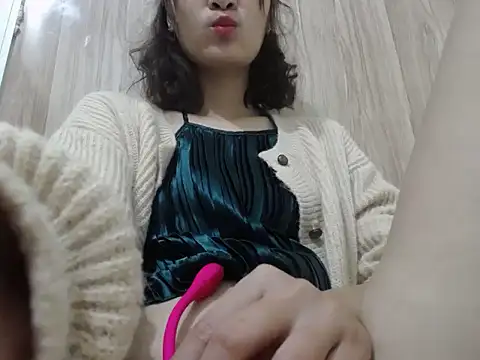 Sakura Moe online show from January 1, 2025, 11:27 am