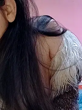 Amaya07 online show from April 14, 2026, 1:32 am