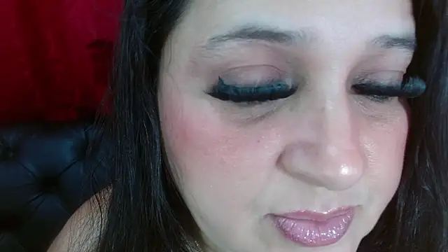 Snapshot of Kerly_Doll chatting on December 20, 2025, 1:14 pm Kerly Doll online show from December 20, 2025, 1:14 pm