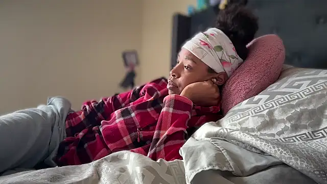 Cum2Charm online show from April 16, 2026, 7:47 pm