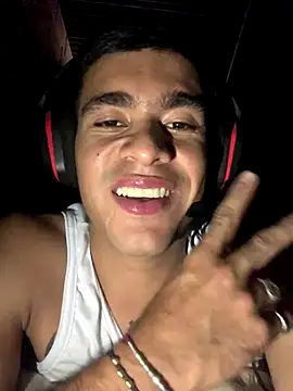 Yordy xx online show from September 8, 2025, 10:09 pm