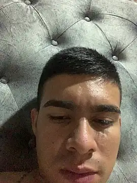 Yordy xx online show from April 28, 2026, 4:06 am