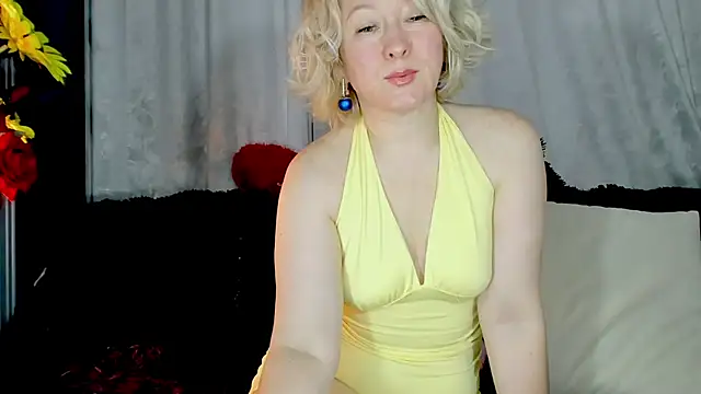 Mia Wintermood online show from June 29, 2026, 9:05 am