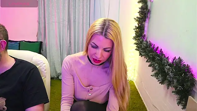 Snapshot of AlisaAleksandr chatting on February 4, 2026, 1:11 am AlisaAleksandr online show from February 4, 2026, 1:11 am