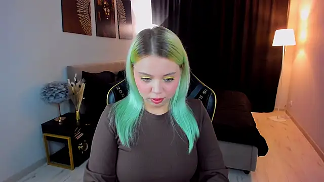 EnergyBunny 1 online show from November 14, 2025, 7:39 pm