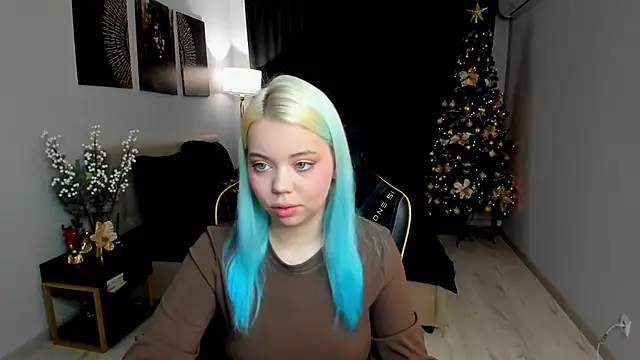 EnergyBunny 1 online show from December 17, 2025, 7:41 pm