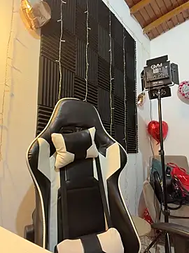 Snapshot of nurse_becky chatting on February 16, 2026, 2:48 pm nurse becky online show from February 16, 2026, 2:48 pm