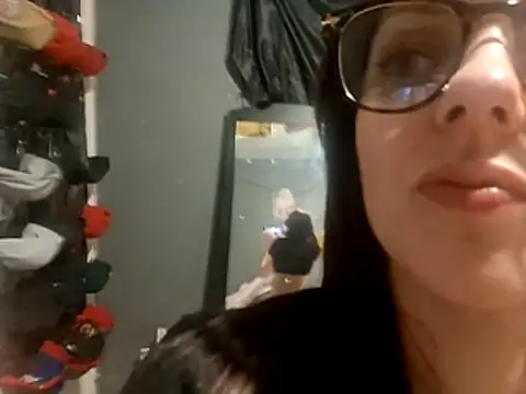 Snapshot of Justjennyy chatting on May 12, 2026, 8:15 pm Justjennyy online show from May 12, 2026, 8:15 pm