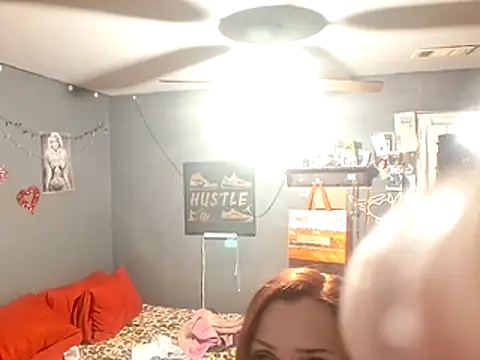 Snapshot of Justjennyy chatting on July 16, 2026, 12:29 am Justjennyy online show from July 16, 2026, 12:29 am