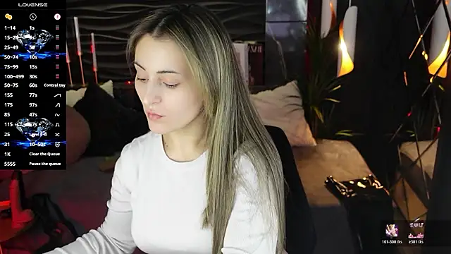 KylieMellow online show from February 28, 2026, 1:44 pm