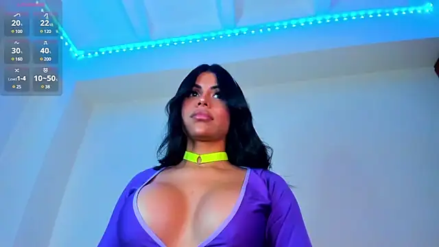 Snapshot of divinesalome chatting on March 12, 2025, 8:20 pm divinesalome online show from March 12, 2025, 8:20 pm