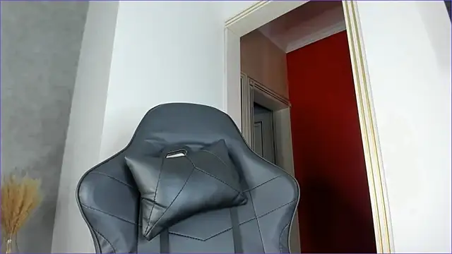 taeni lara online show from September 13, 2025, 9:53 am